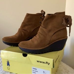 Fly London size 38 Suede Camel brown ankle boots with wedge heel